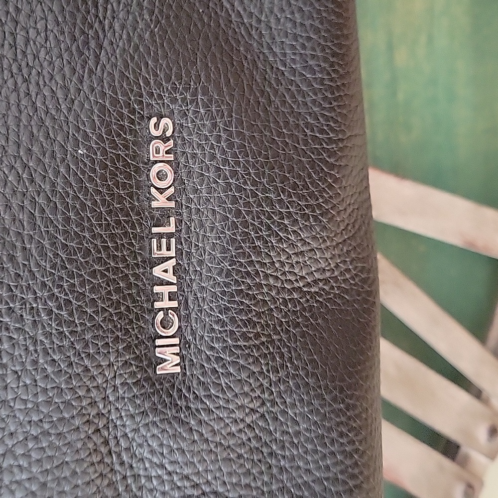 Michael Kors Jet Set Large Chain Shoulder Bag - Picture 2 of 14